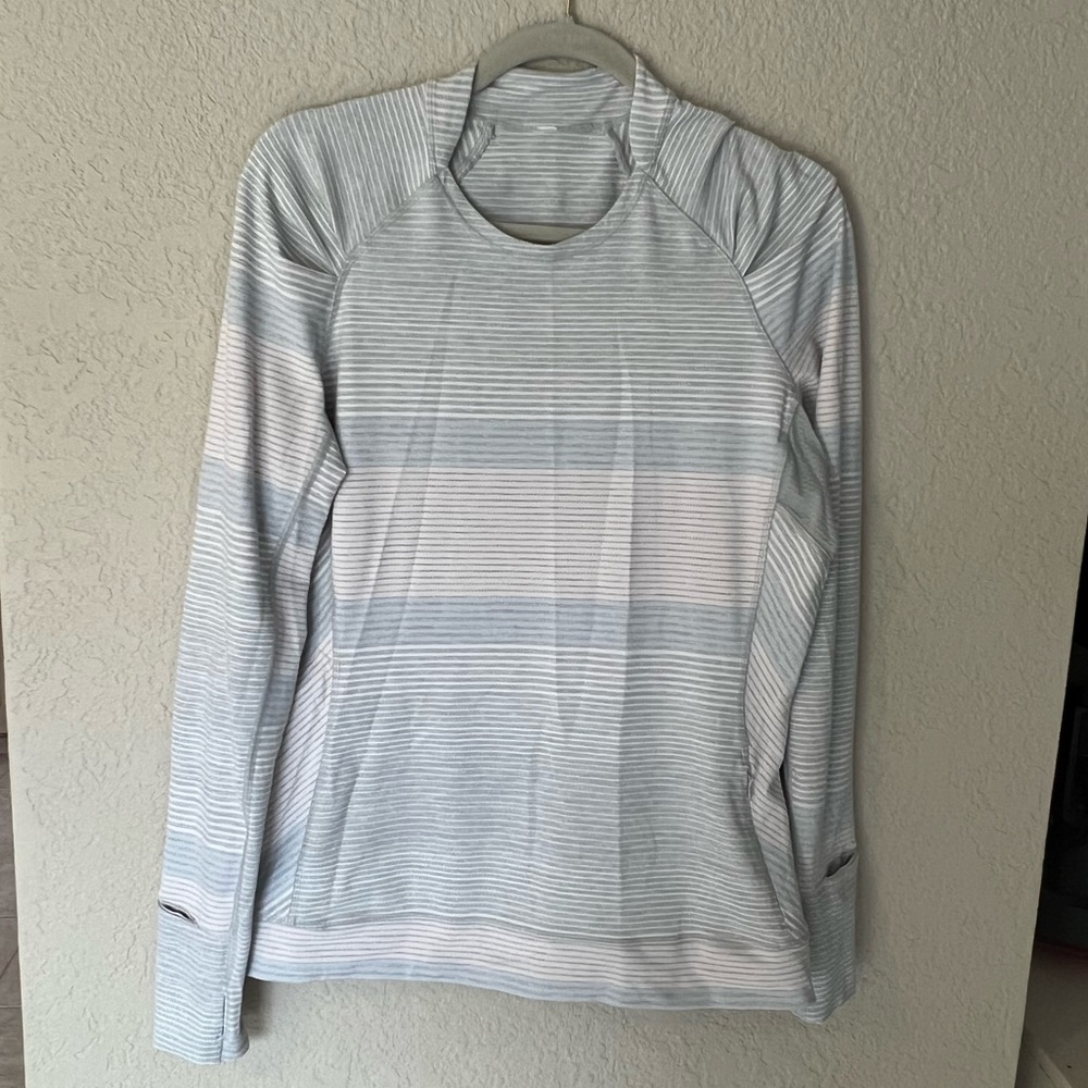 Lululemon Think Fast Top Base Layer Size 12 - image 2